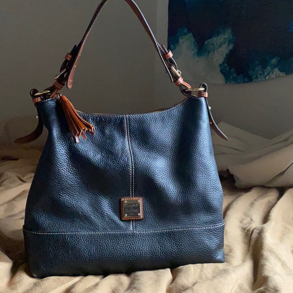 Genuine Dooney&Bourke shoulder purse